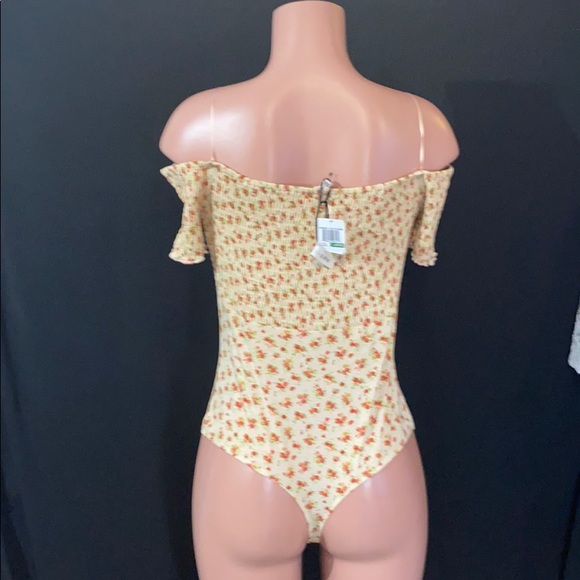 NWT LITTLE BLACK BODYSUIT Floral Shirred Top - Picture 6 of 8